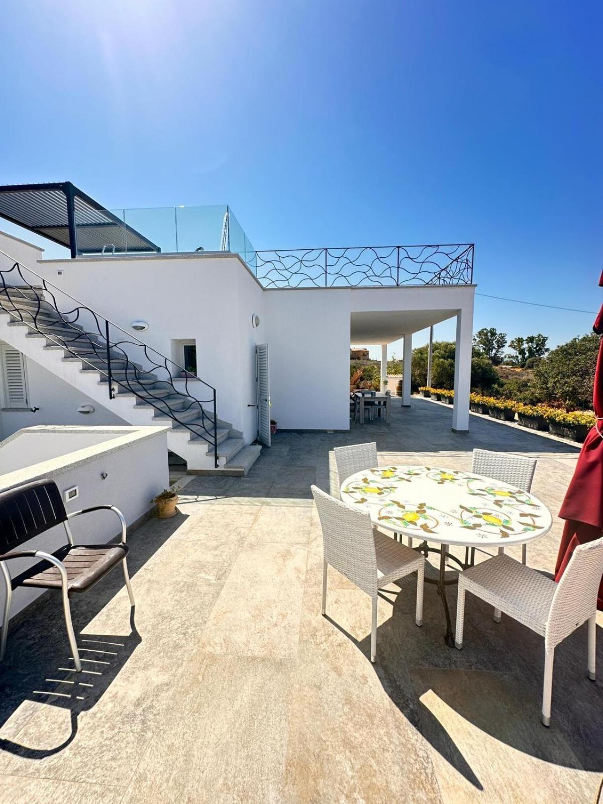 Villa Giulia Golfo Aranci Exterior photo
